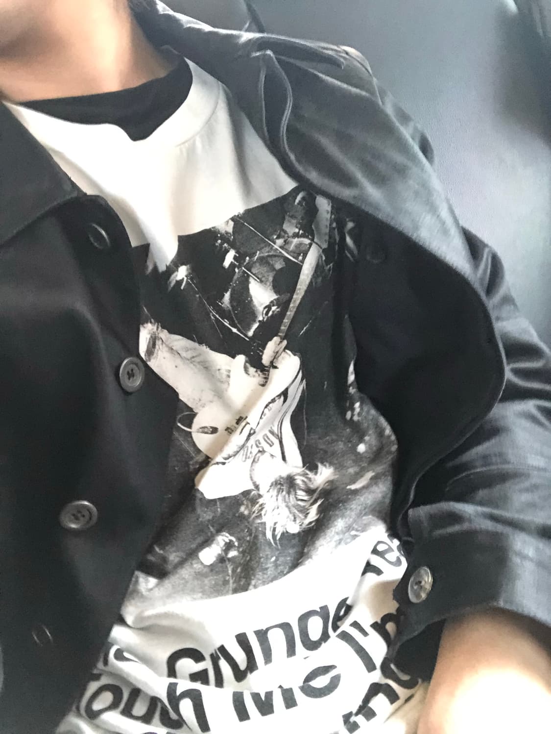 솔로이스트 19ss 그런지 락 티 상품이미지1