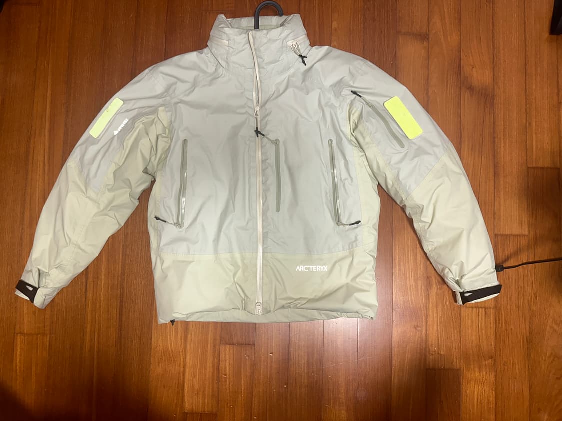 아크테릭스 패딩 XS 상품이미지2