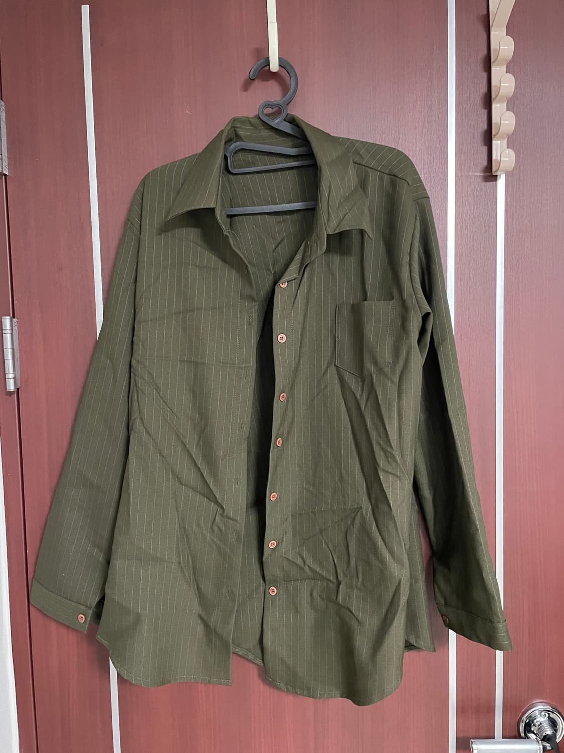 카키 스트라이프 셔츠 블라우스 상품이미지1