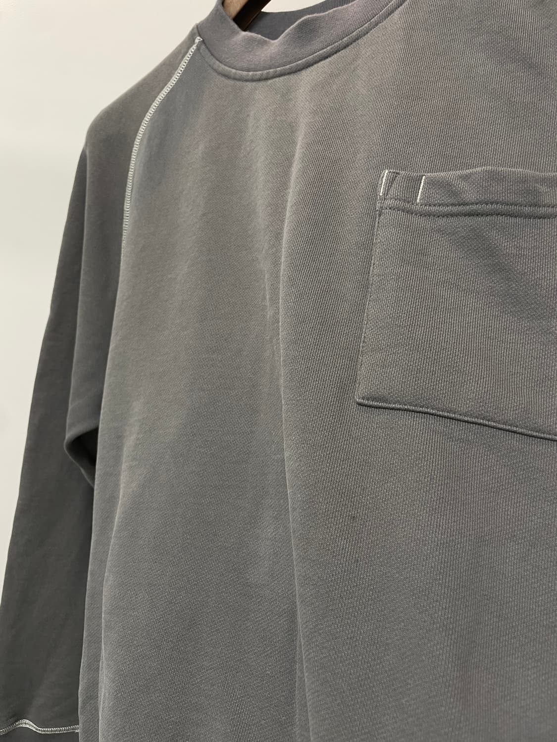 (M) Horlisun 홀리선 포켓 차콜 맨투맨 상품이미지4