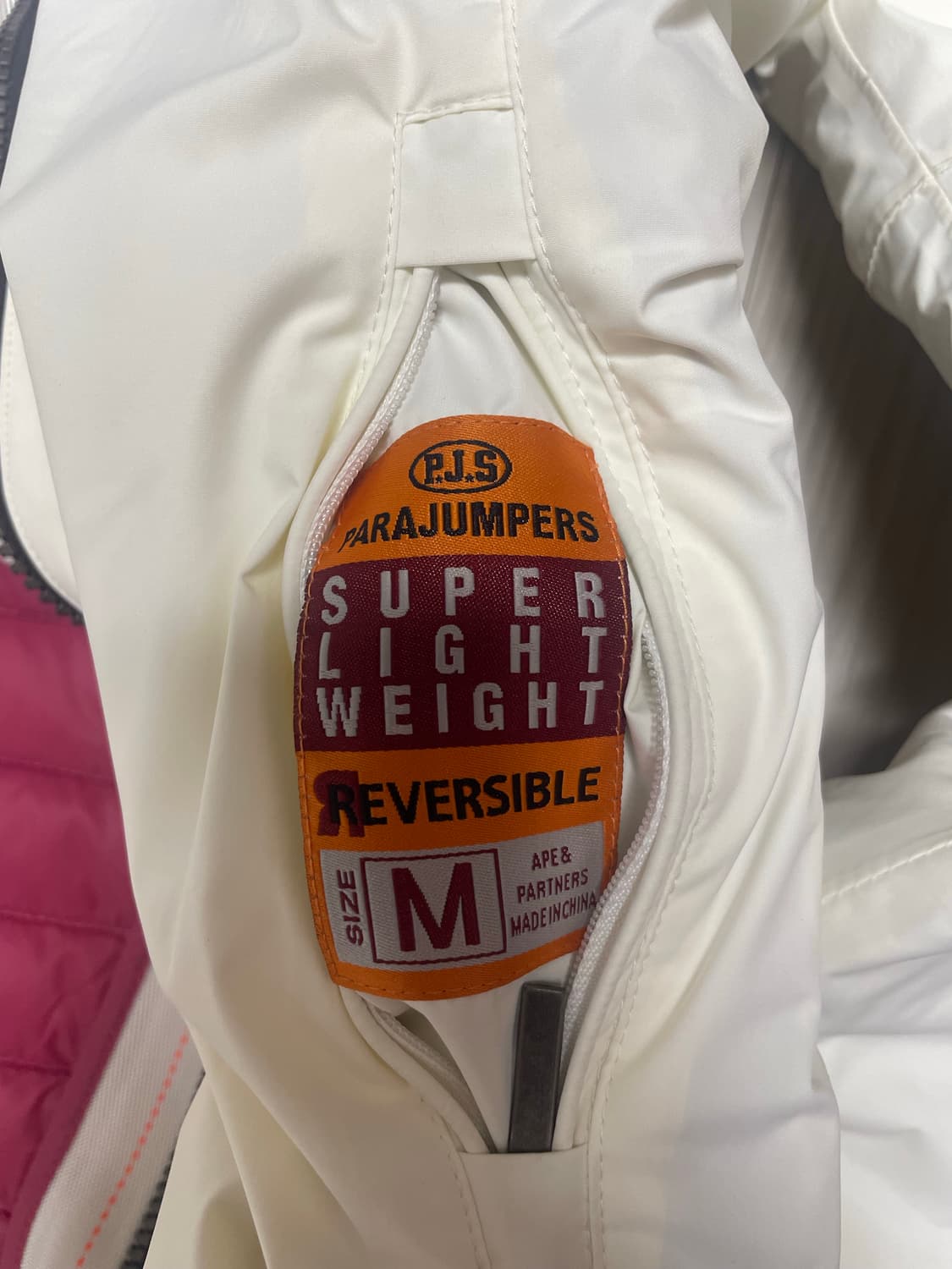 한글택 파라점퍼스 여성 리버시블 경량패딩 M 상품이미지5