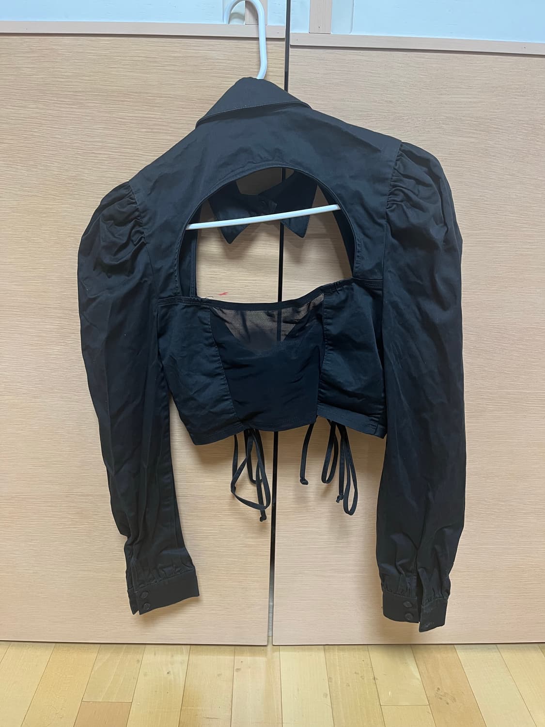 (고스/펑크) 블랙 크롭 블라우스 상품이미지2