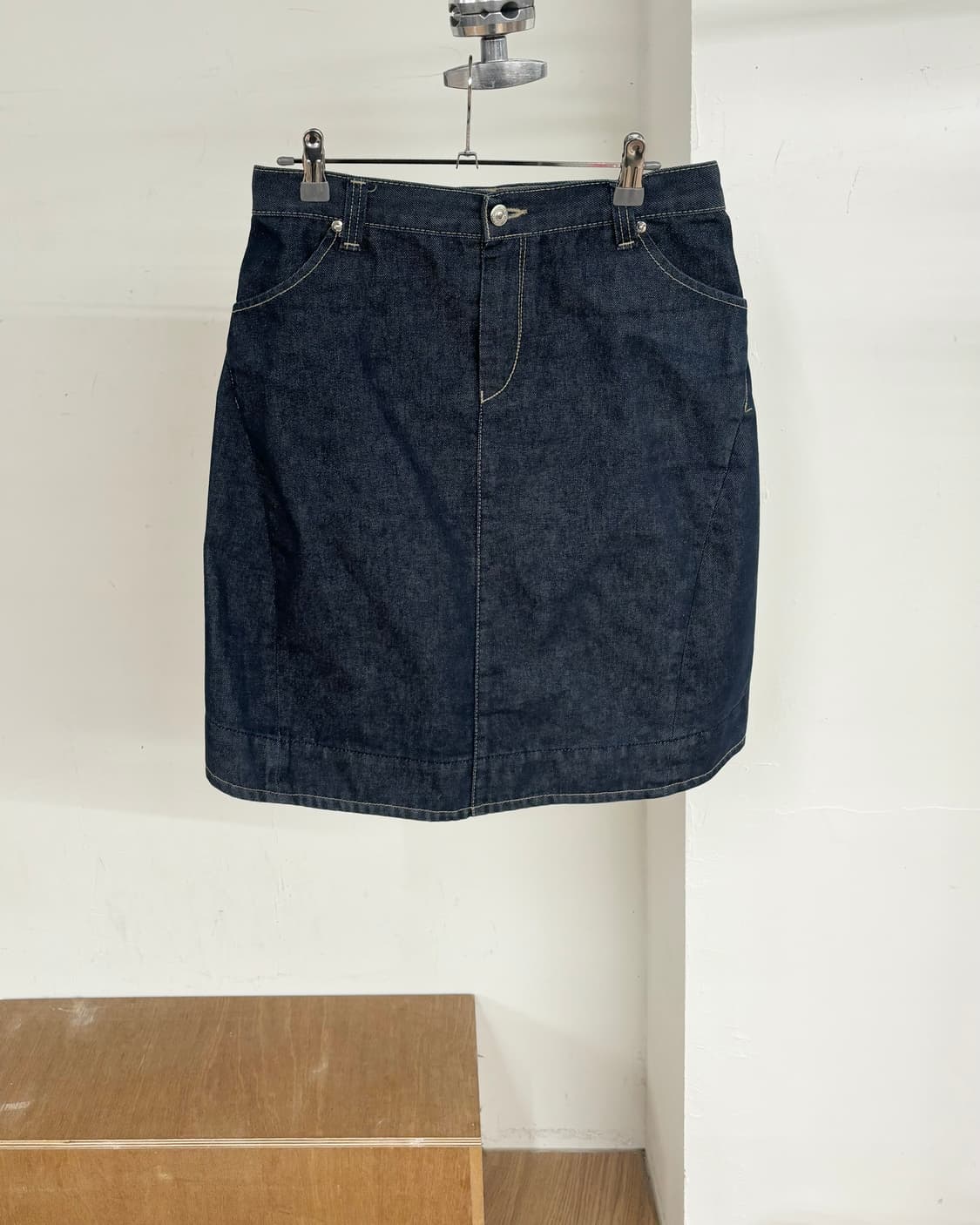 리바이스 엔지니어드 진청 데님 스커트 상품이미지1