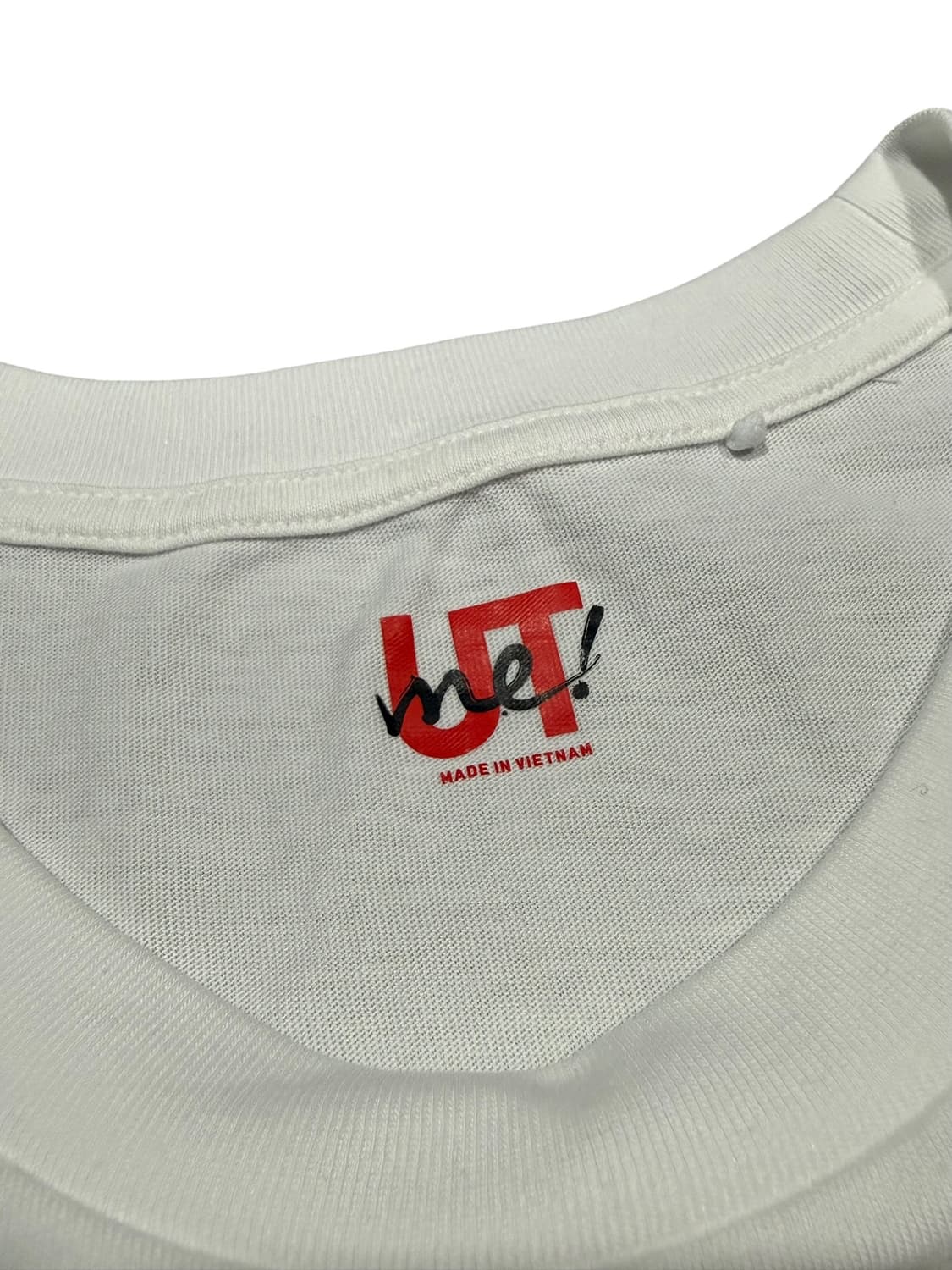 Uniqlo 유니클로 포켓몬 피카츄 메타몽 반팔 티셔츠 상품이미지3