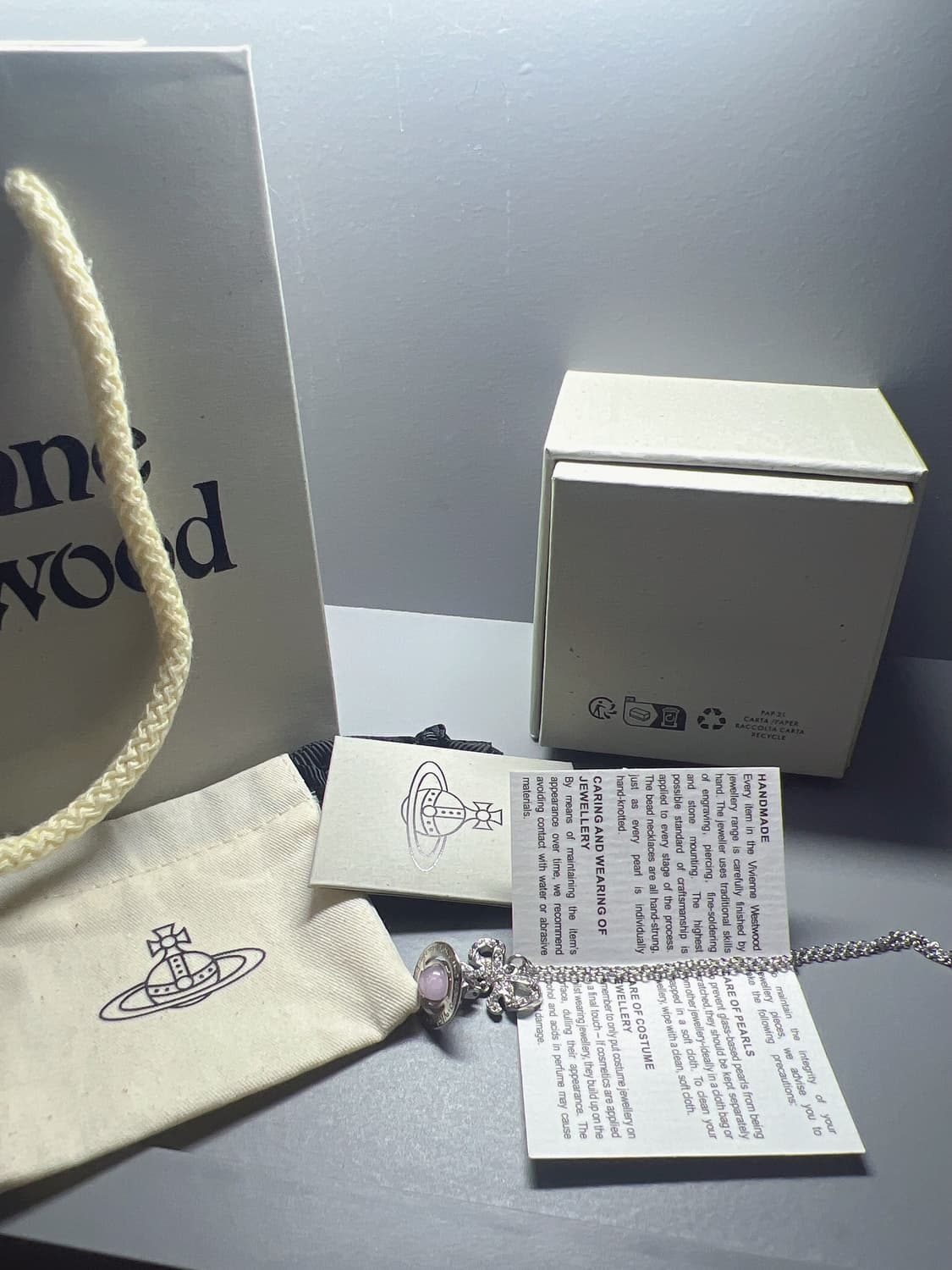 비비안웨스트우드 옥타비에 리본 목걸이 상품이미지9