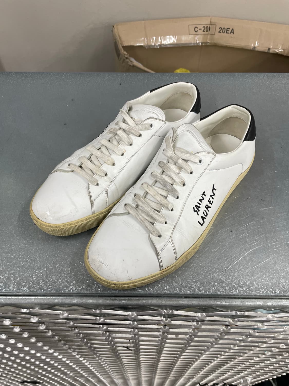 생로랑 코트 클래식 화이트 41.5 상품이미지2