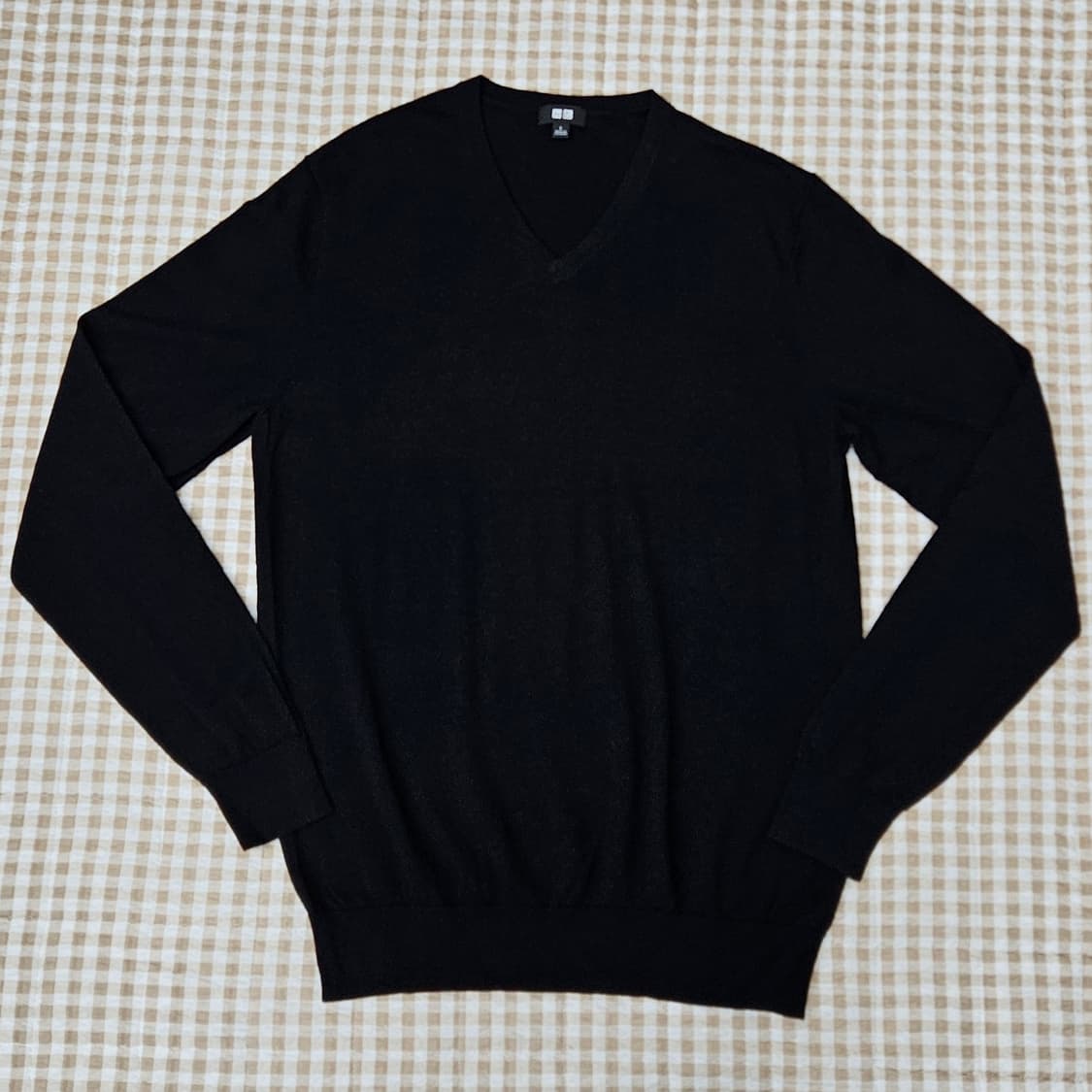 유니클로 울100 브이넥 니트 남자100 상품이미지1