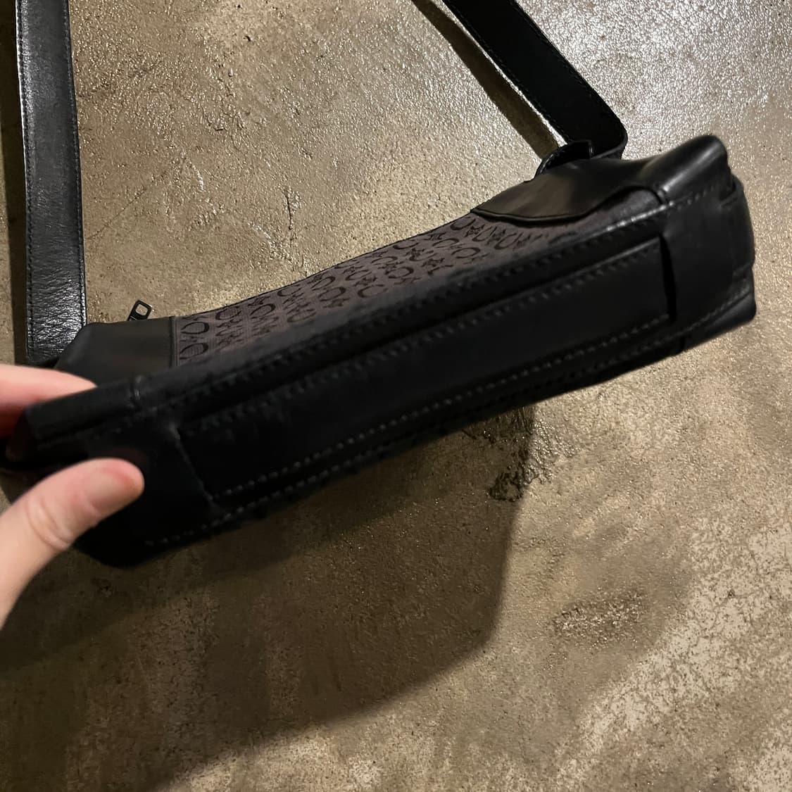 셀린느 크로스백 상품이미지5