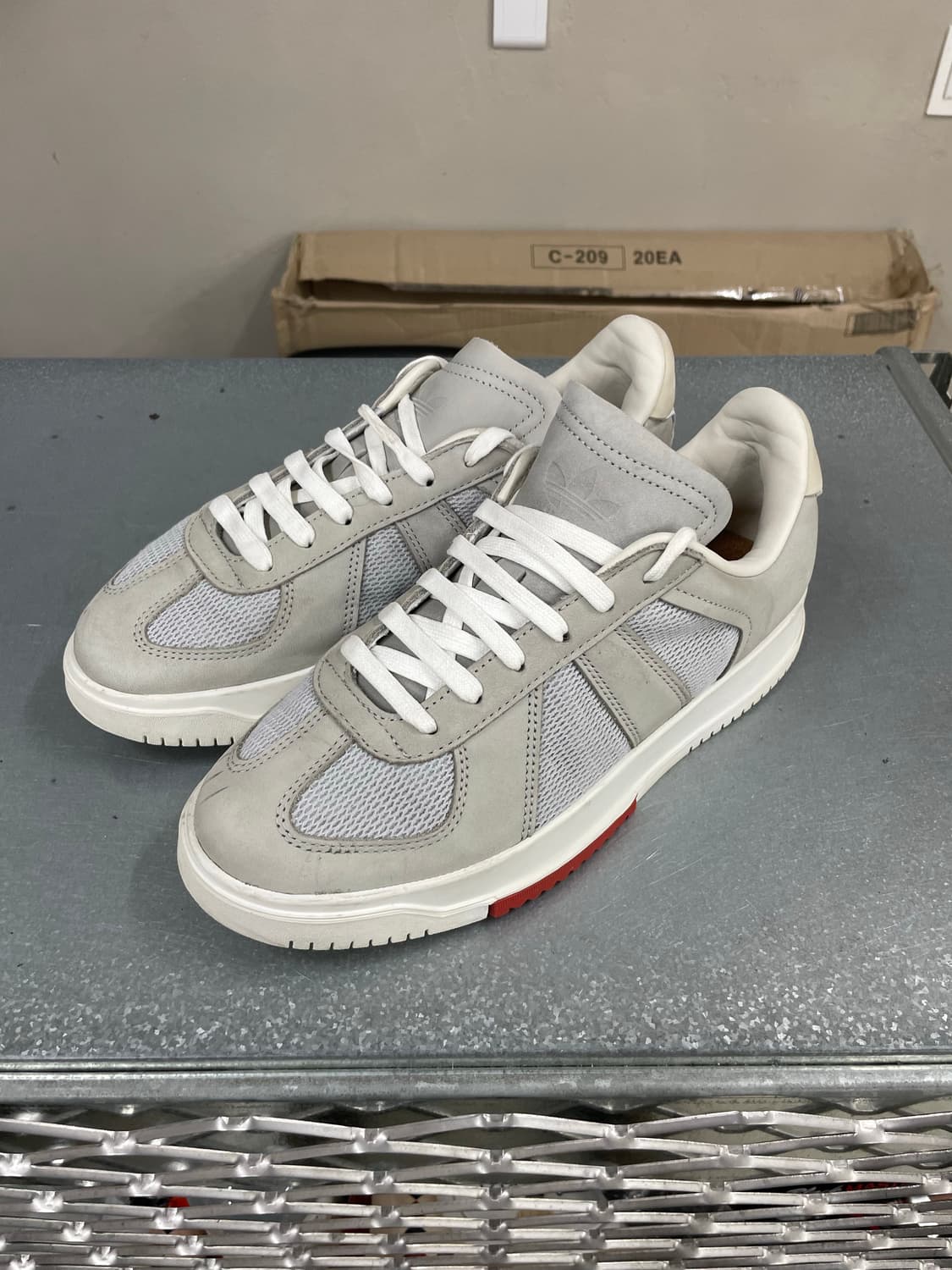 아디다스 BW 프리미어 클라우드 화이트 245  상품이미지2