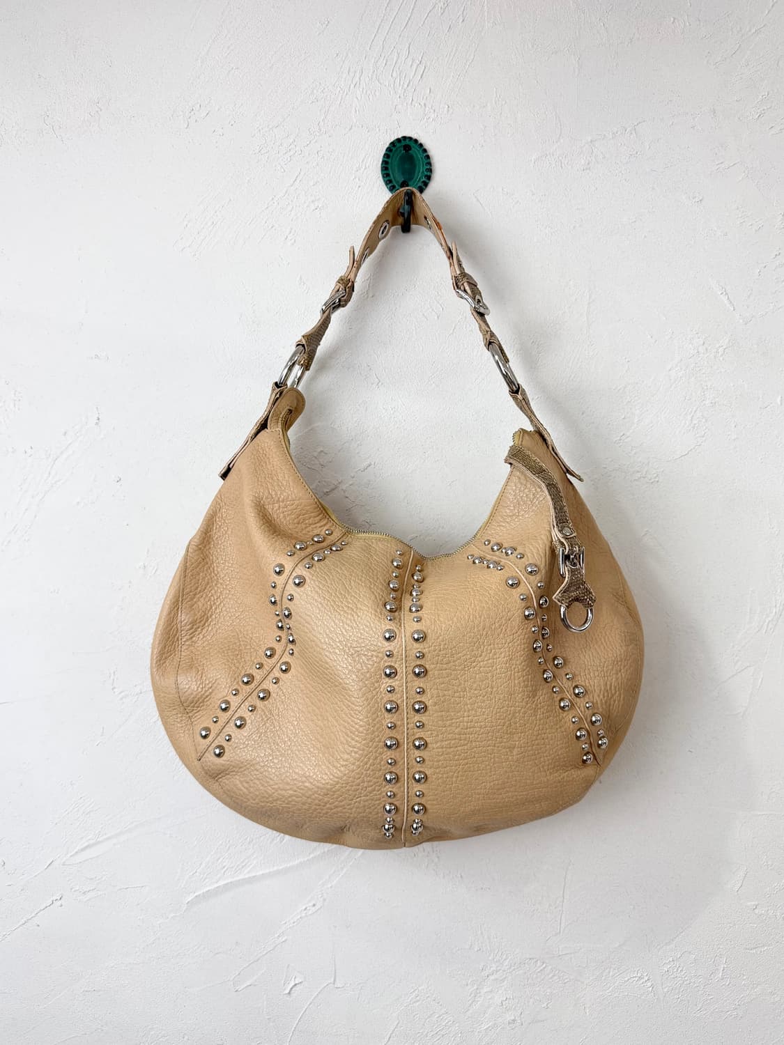 돌체앤가바나 스터디드 레더 숄더백 상품이미지4