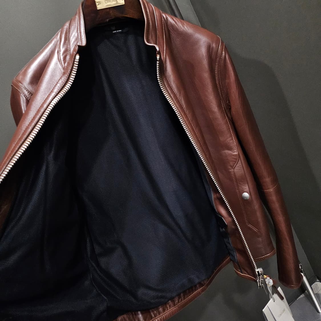 톰포드 스무스램레더 신상 바이커 가죽자켓 상품이미지8