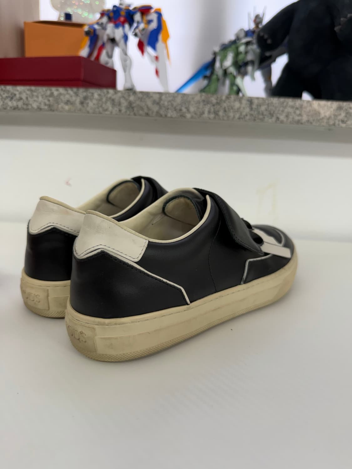 정품) TODS 토즈 여성 텅 장식 스니커즈 35.5 상품이미지4