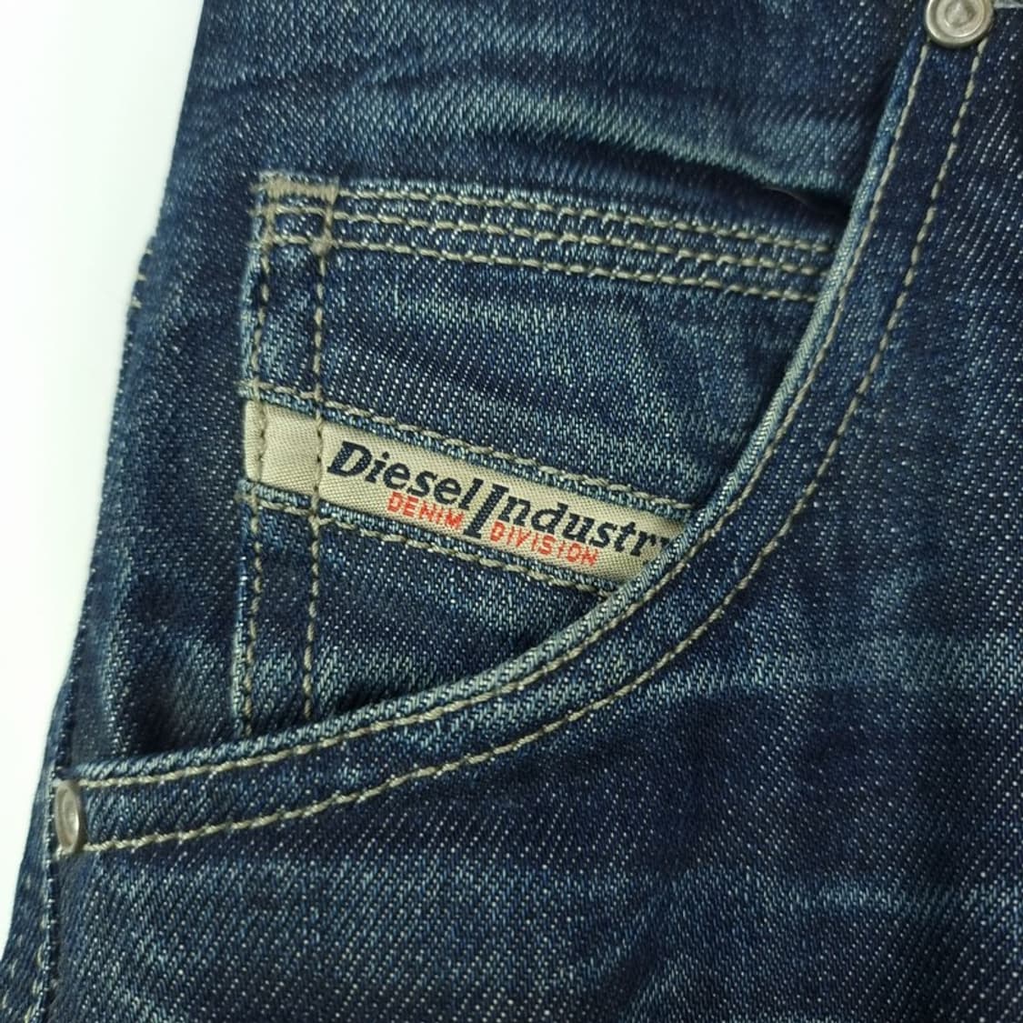 [디젤] 빈티지 워시드 스트레이트 데님 팬츠 청바지 P01444 상품이미지6