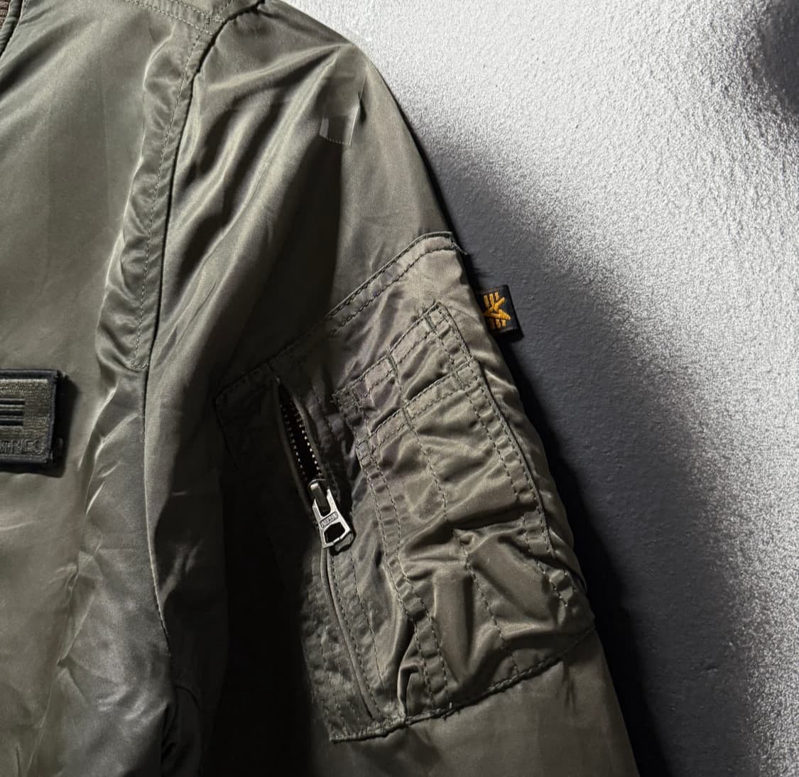 [XL] 알파인더스트리 MA-1 플라이트 자켓 (딥 카키) 상품이미지3