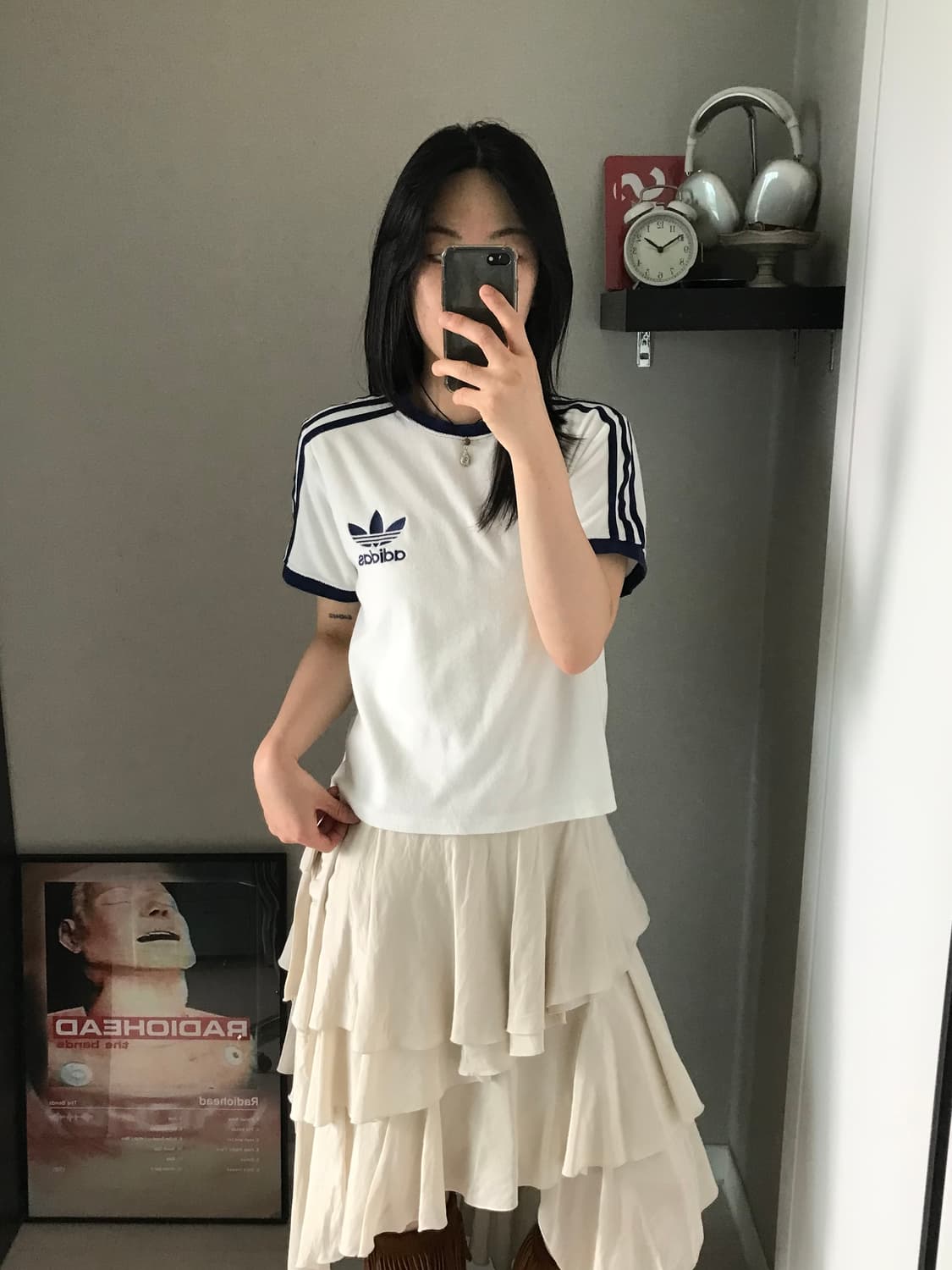 아디다스 OO년대 올드스쿨 트레포일 사이드라인 반팔티 상품이미지4