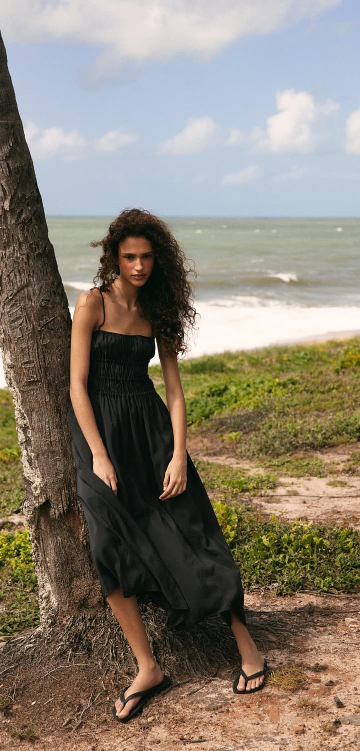 새상품) 자라 플루이드 엘라스틱 미디원피스 S 블랙 상품이미지1