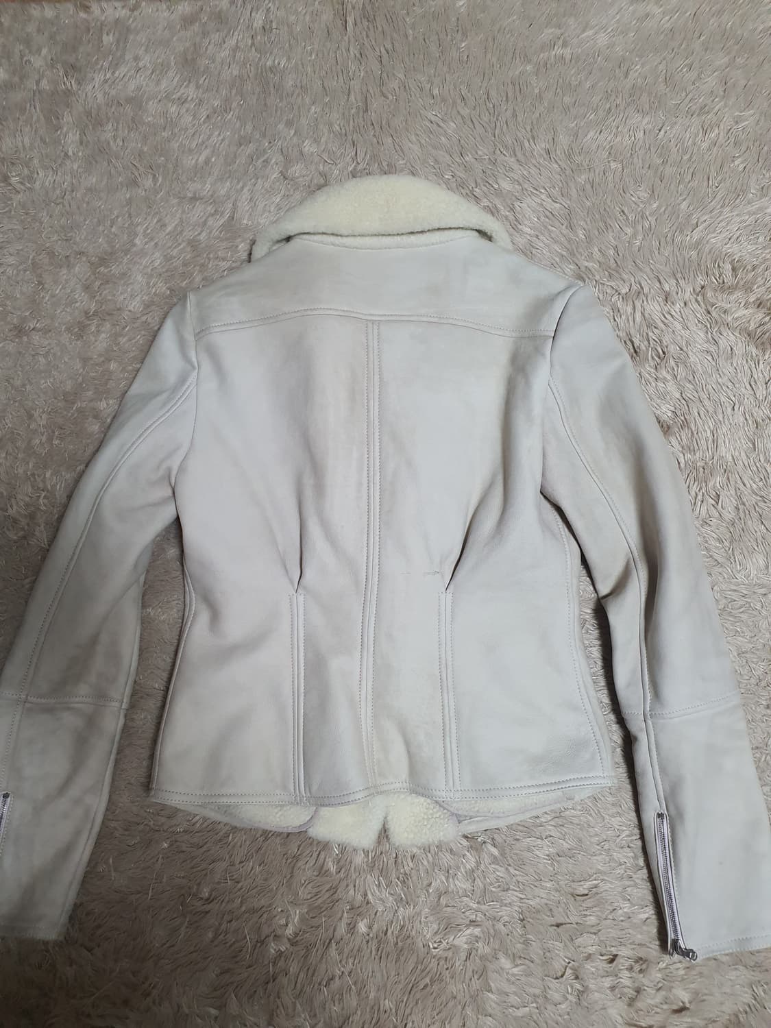 브루넬로 쿠치넬리 무스탕 사이즈 40 상품이미지3