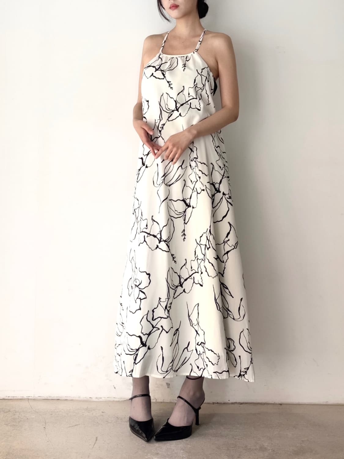 Flow pattern back halter ops 상품이미지5