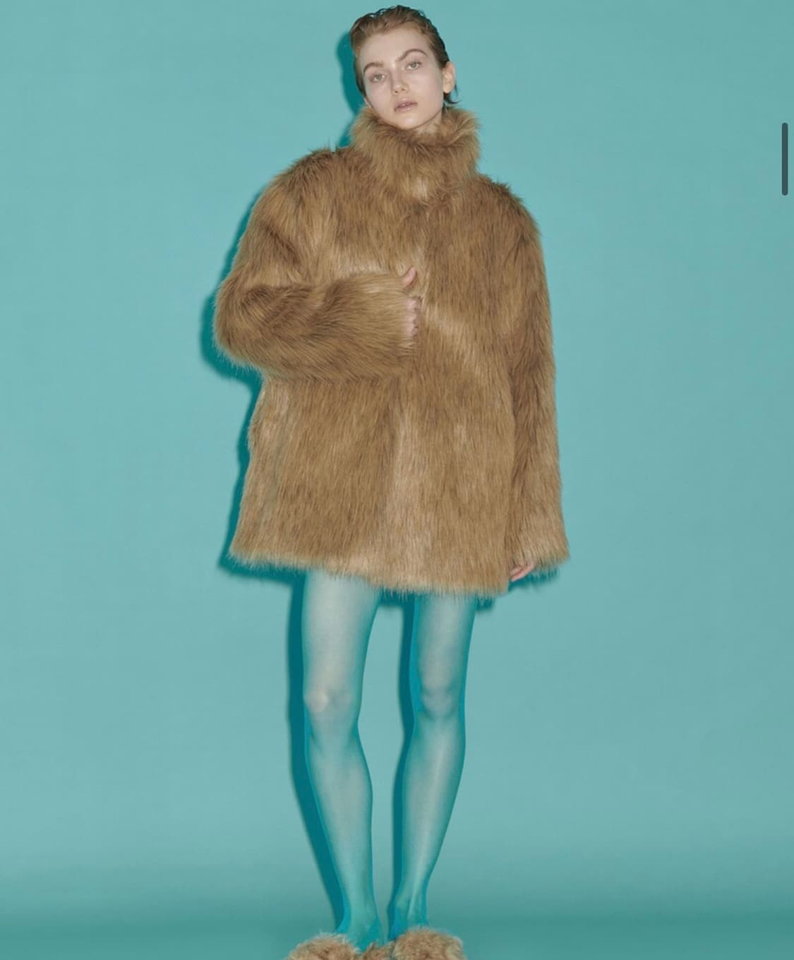 더 포르타 이번 신상 퍼자켓 팔아요. 상품이미지1