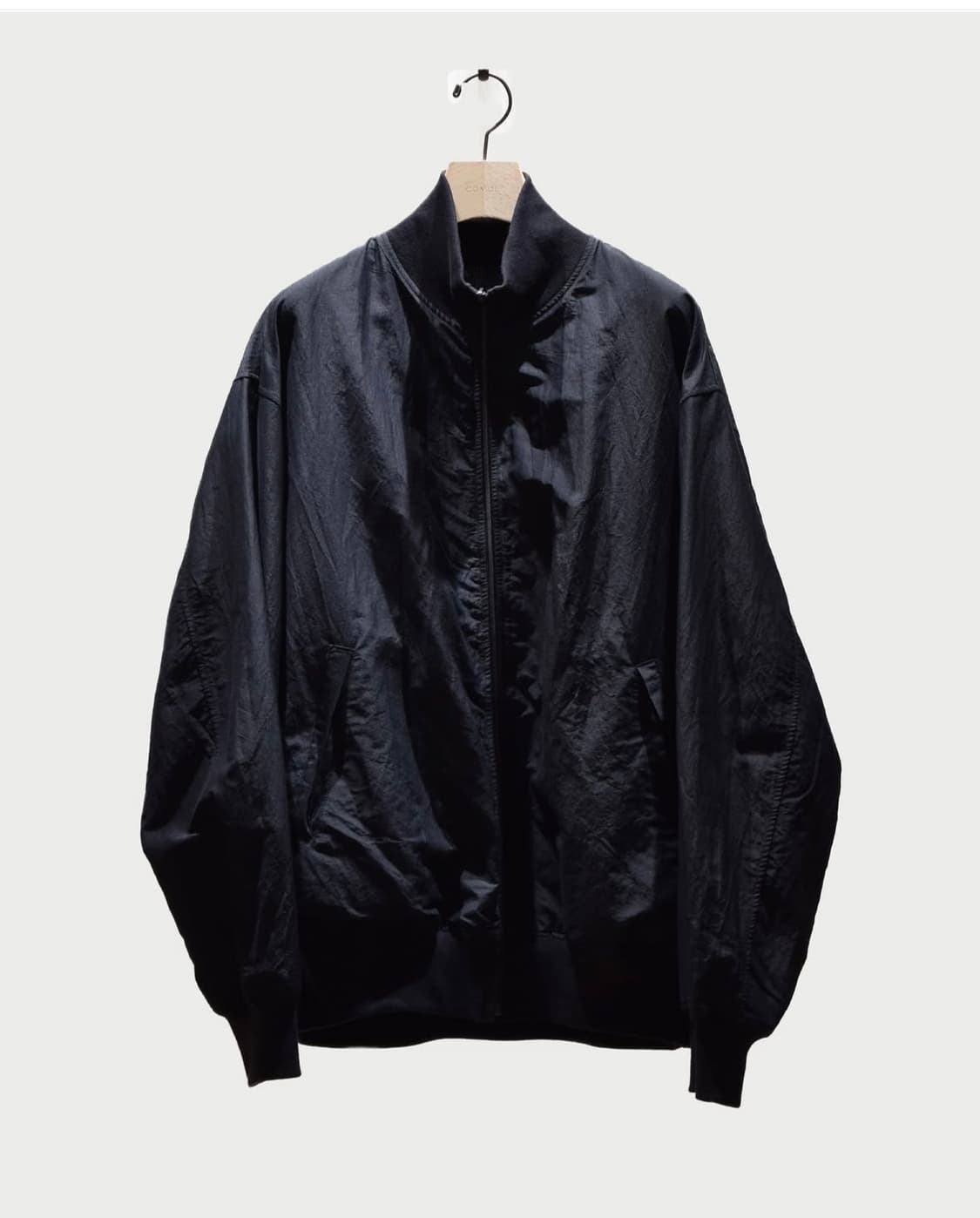 [1] comoli 25ss 코튼실크 리버시블 트랙자켓 블랙 상품이미지1