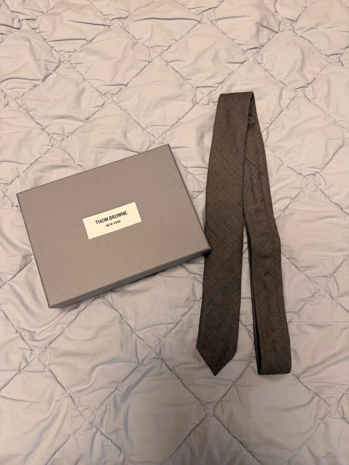 톰브라운 미드그레이 넥타이 상품이미지1