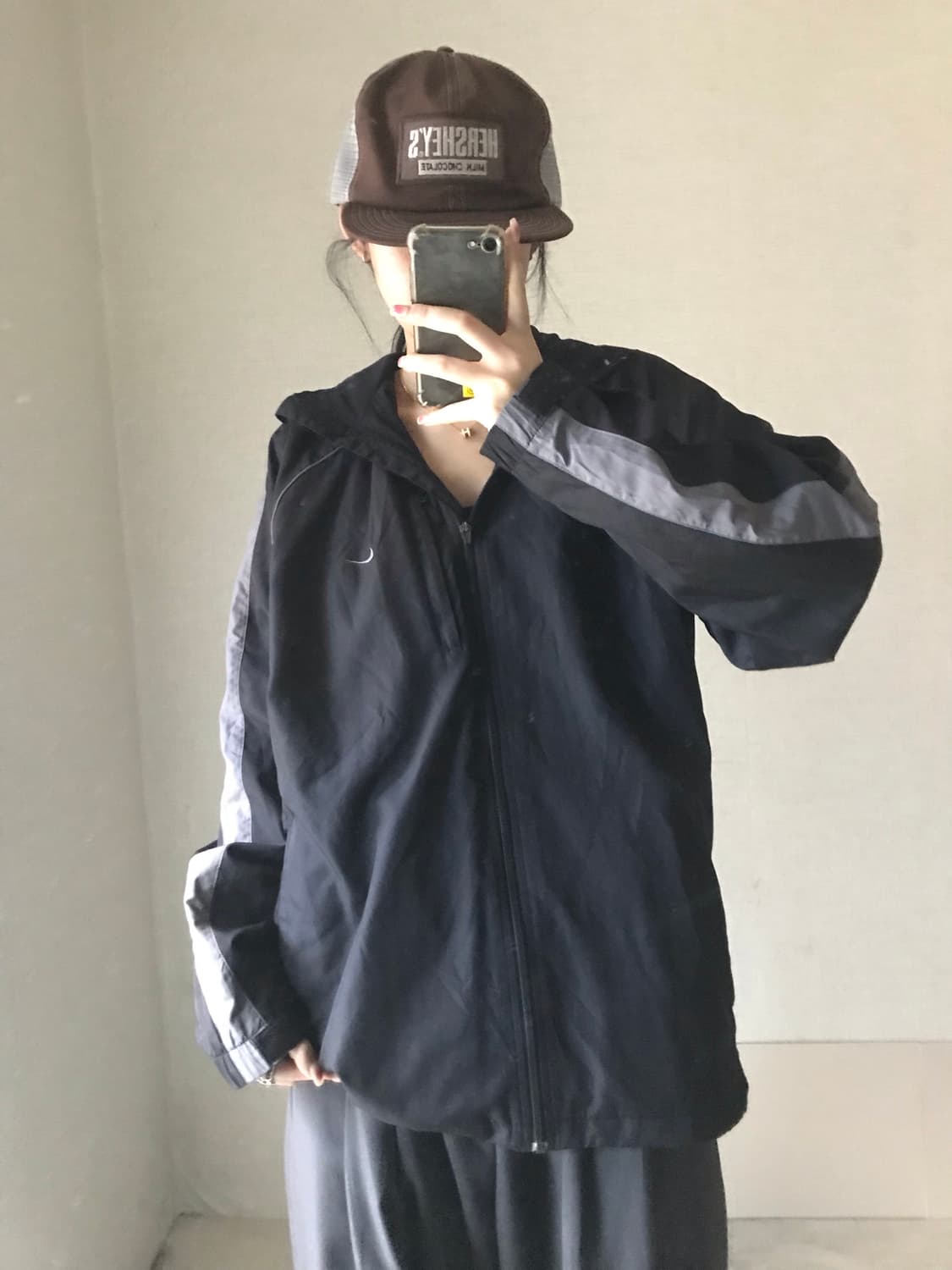 나이키 블랙 오버핏 바람막이 상품이미지3