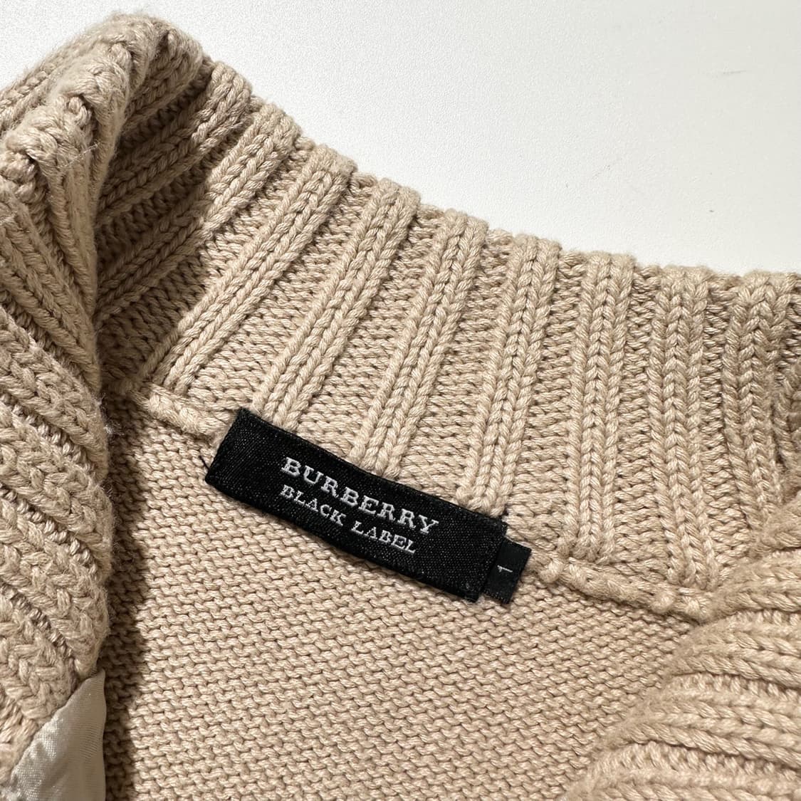 버버리 블랙라벨 노바체크 니트 집업 가디건 상품이미지4