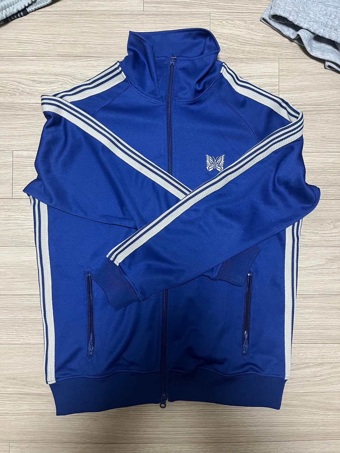 니들스 트랙자켓 s 로얄블루 상품이미지1