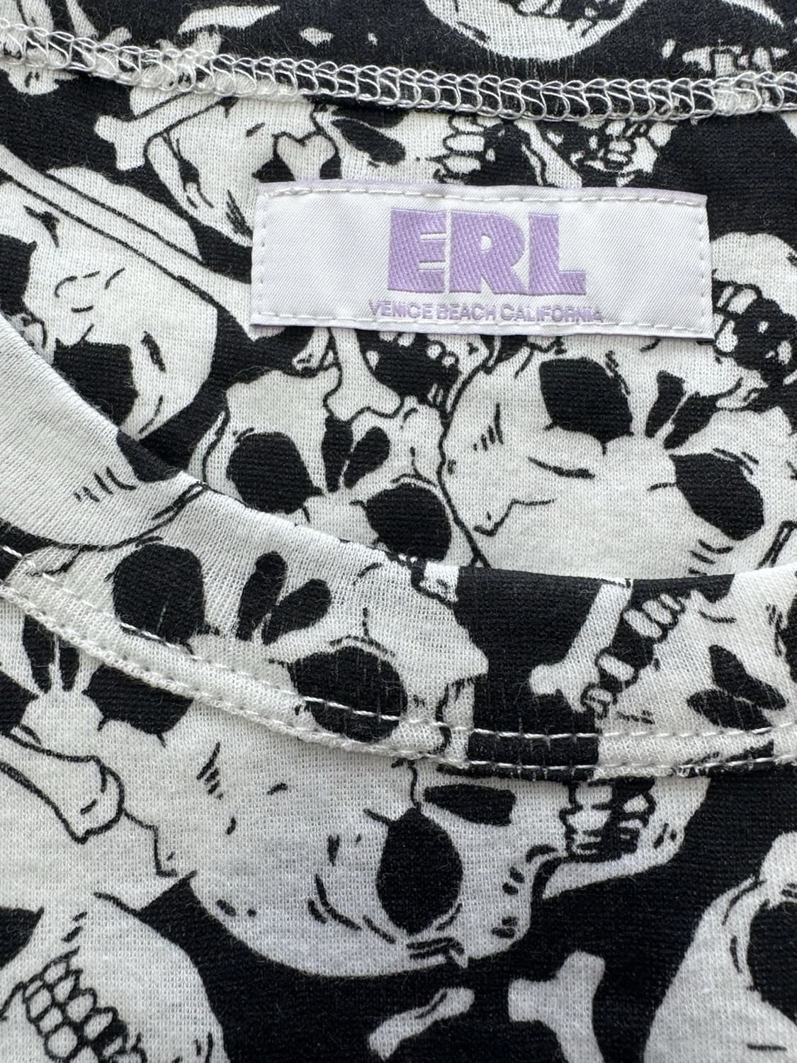 ERL 이알엘 스컬 롱슬리브 티셔츠 블랙 상품이미지2