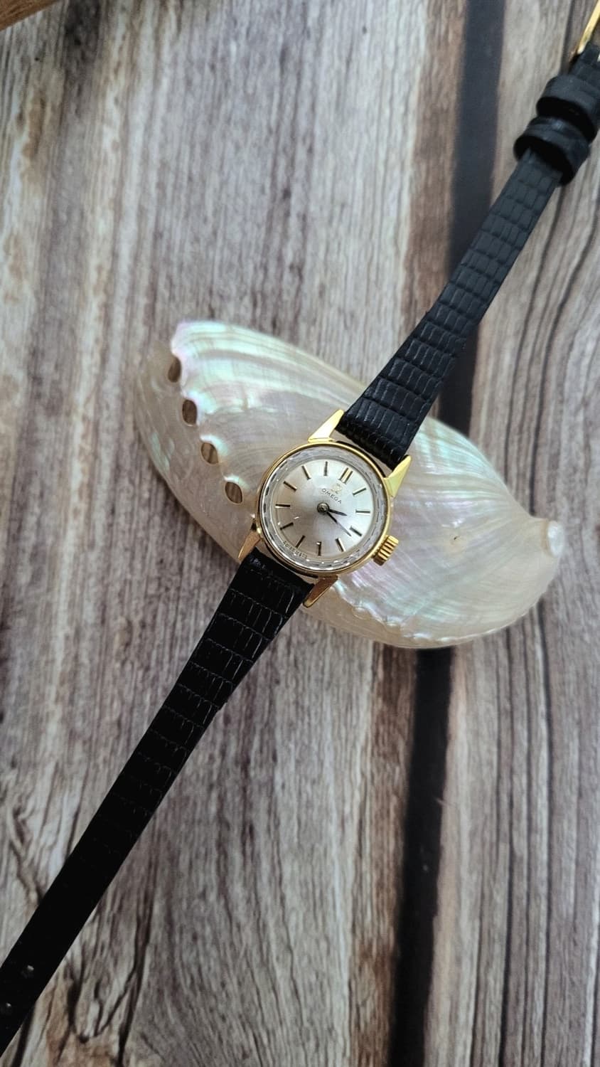 [특가상품]정품 오메가 빈티지 컷글라스 칵테일 수동 시계 상품이미지5