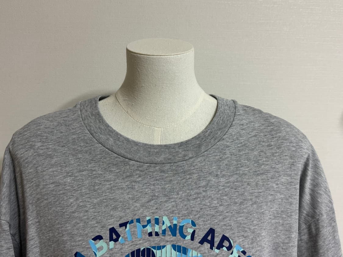 베이프 ABC 카모 페이드 에이프 헤드 릴렉스드 핏 티셔츠 그레이 상품이미지4