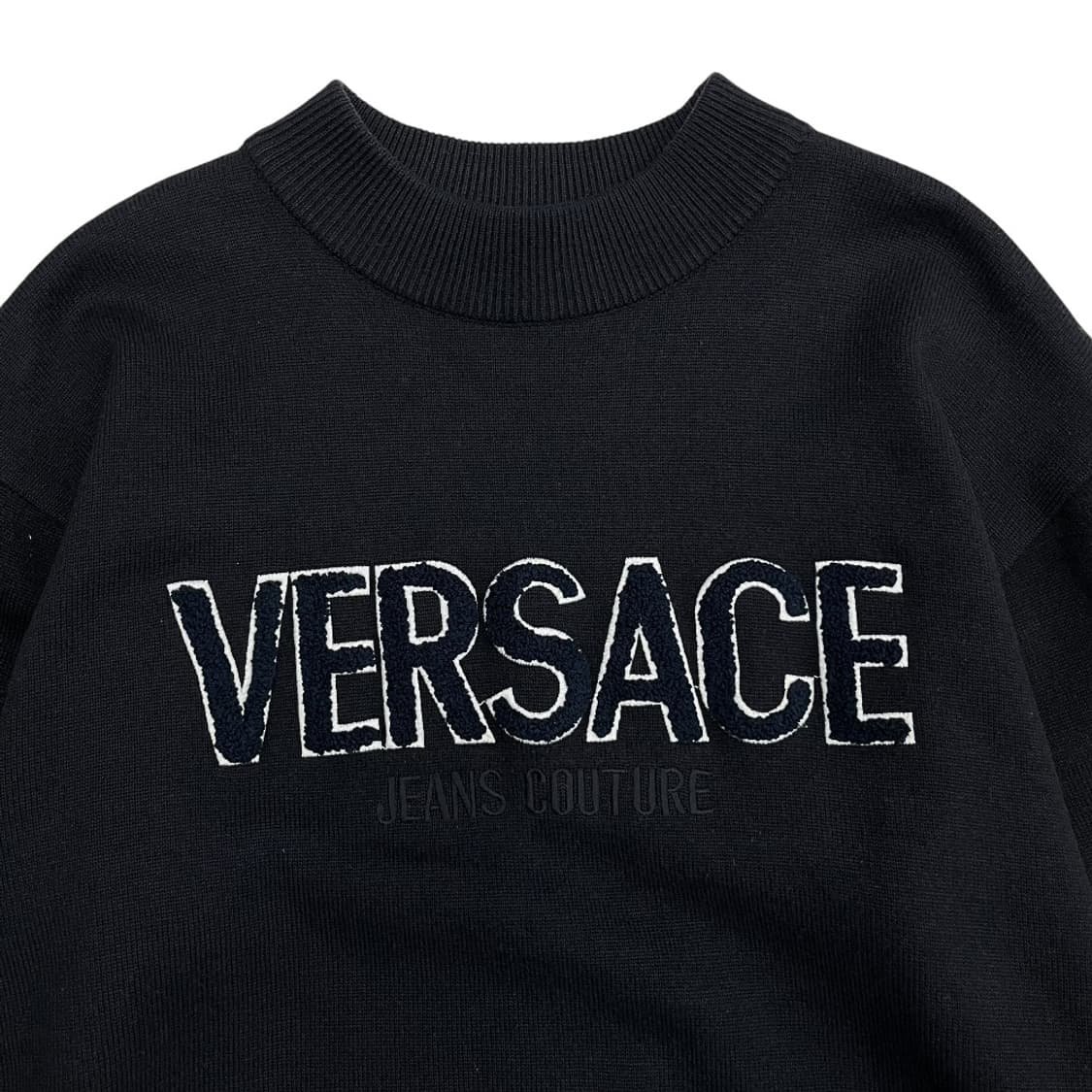 베르사체 양털 센터로고 블랙 니트 상품이미지4