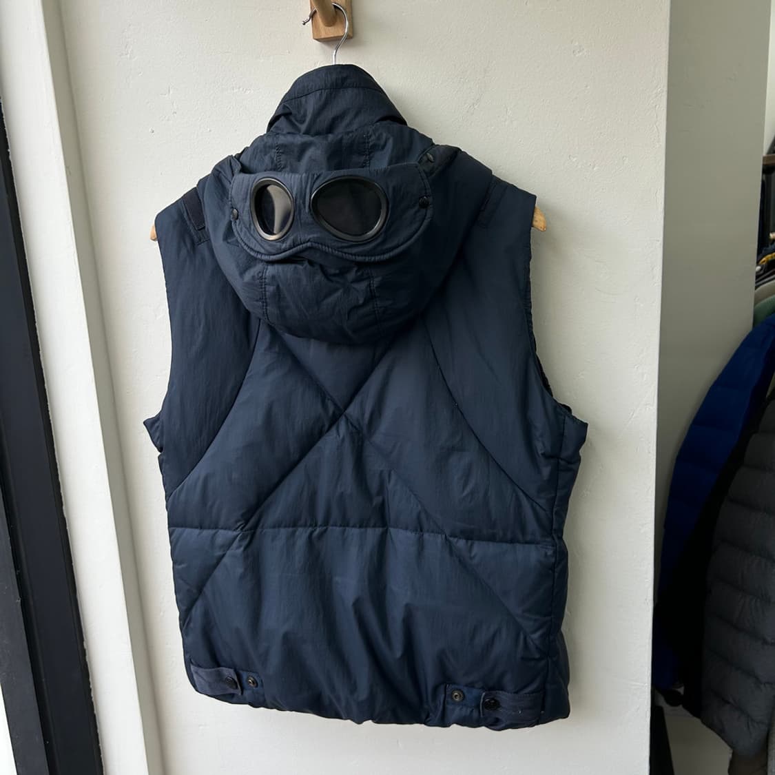 16055 - C.P 컴퍼니 고글 다운 베스트 자켓 상품이미지5