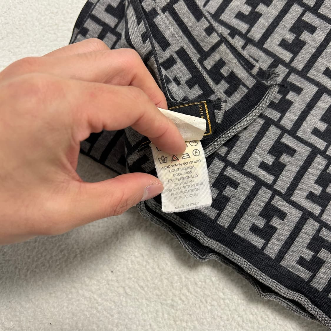 펜디 머플러 상품이미지3