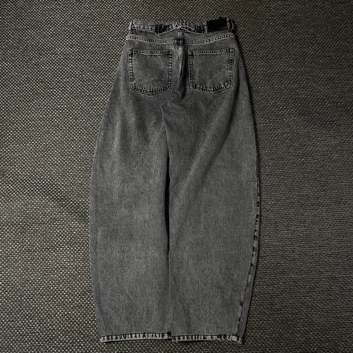 (29) MAJE 마쥬 그레이 커브드 데님 팬츠 상품이미지6