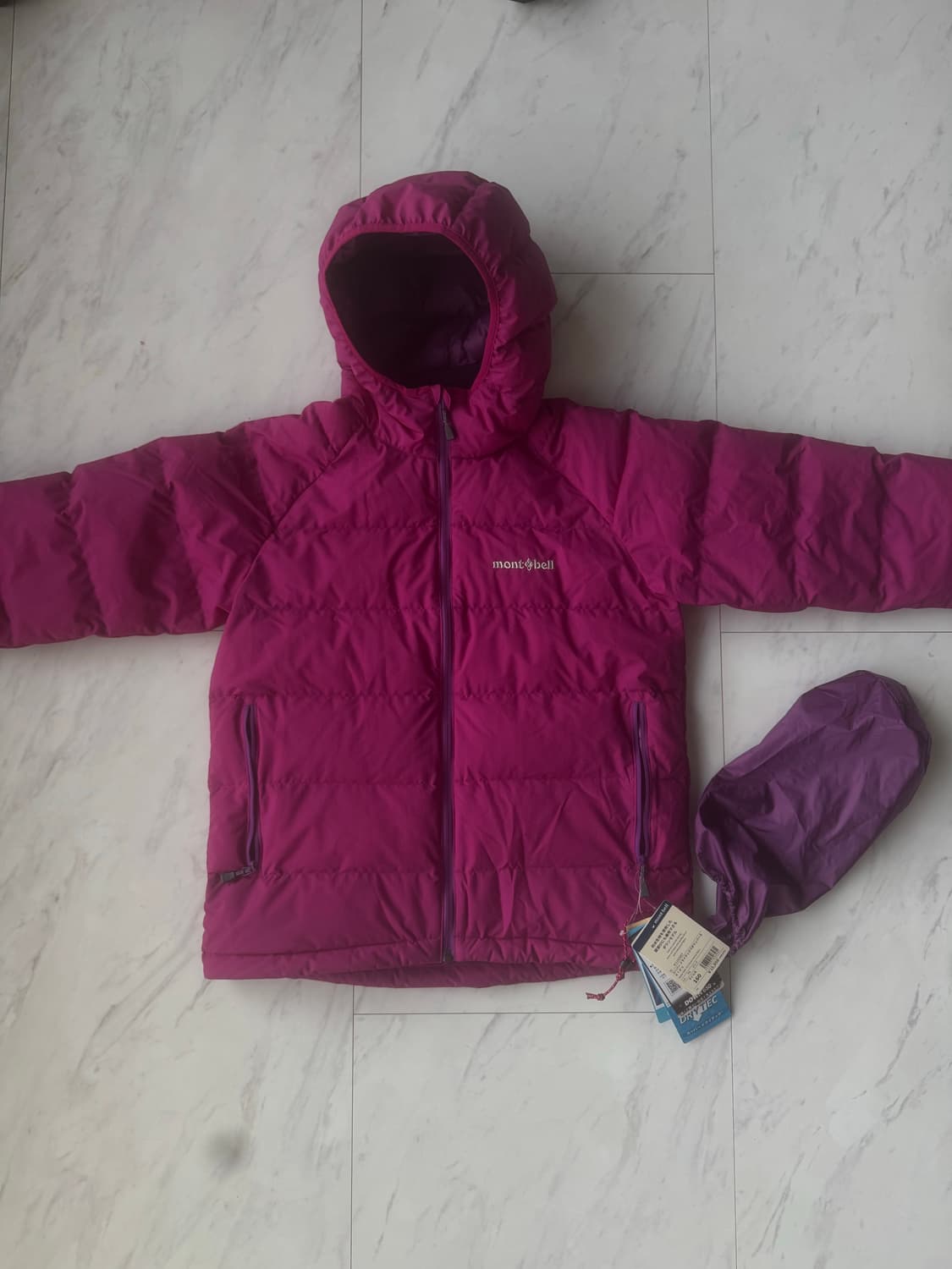 몽벨 패딩 상품이미지1