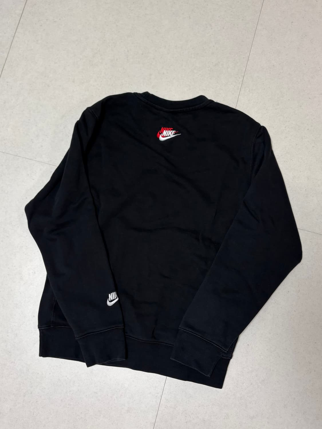 나이키 맨투맨 상품이미지3