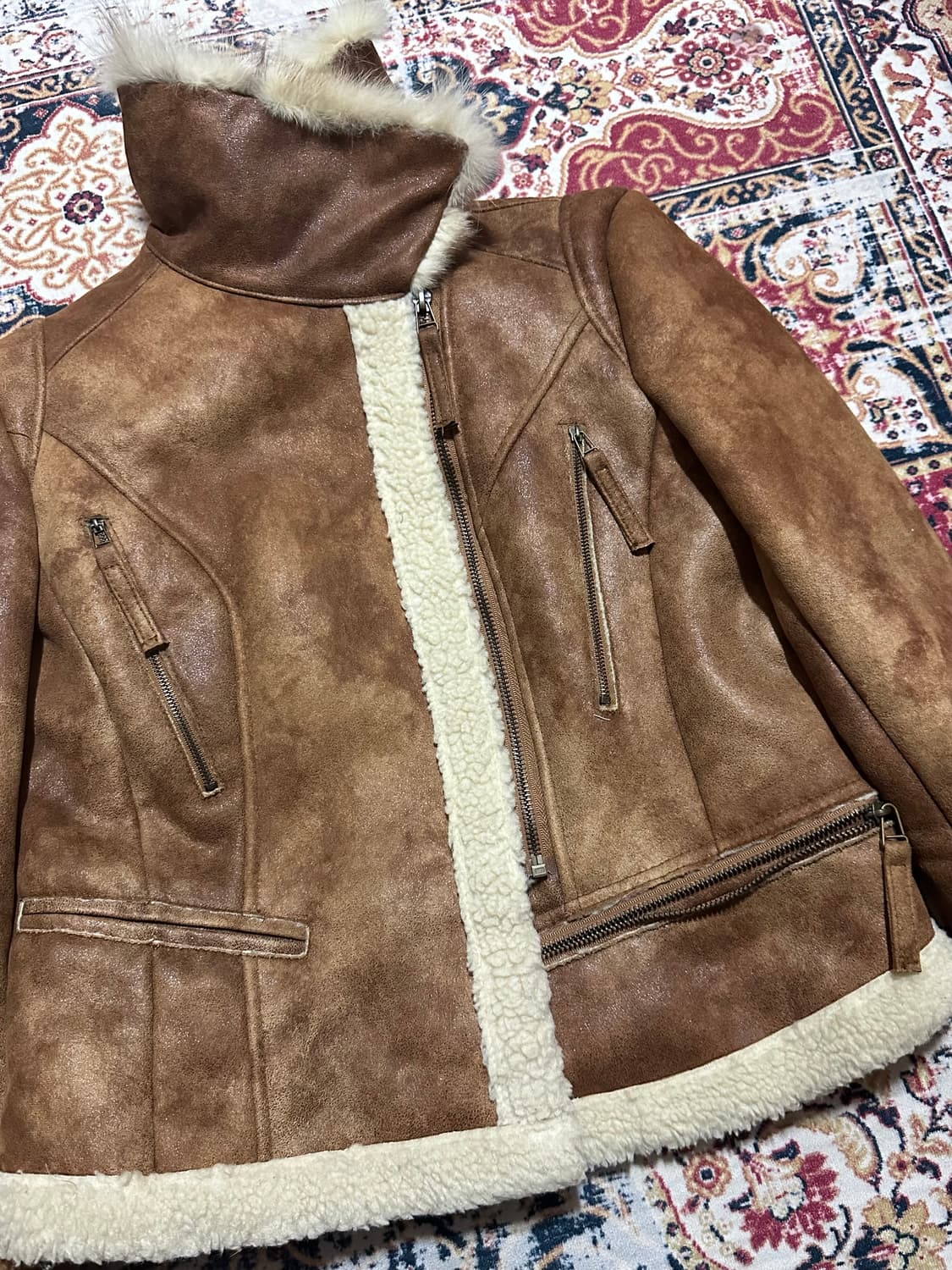 브라운 지퍼 디테일 무스탕  상품이미지3