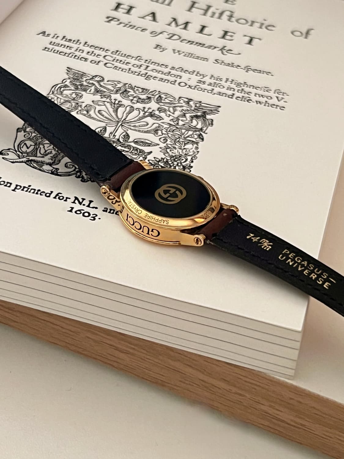 GUCCI  골드 라운드 클래식 구찌 시계 상품이미지6