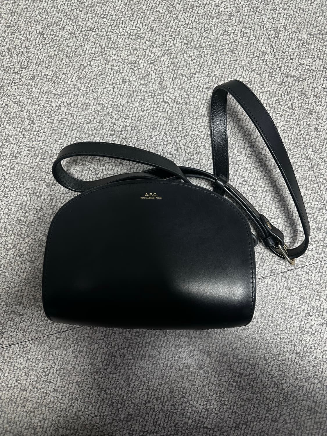 아페쎄 하프문백 상품이미지2