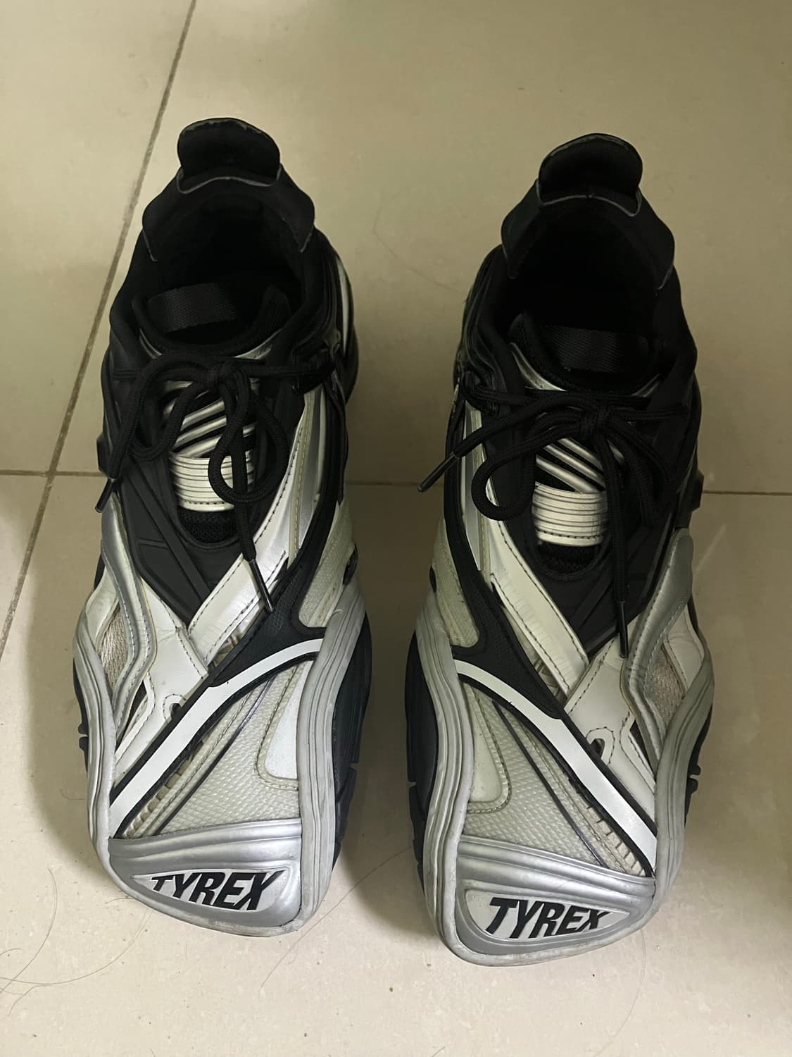 발렌시아가 tyrex 타이렉스 42 상품이미지1