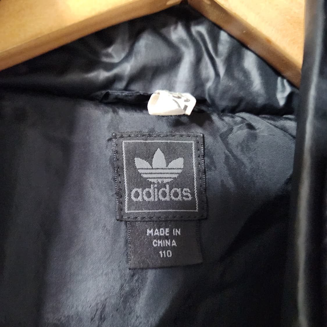 H404 [110] 아디다스 파이어버드 유광패딩 상품이미지3