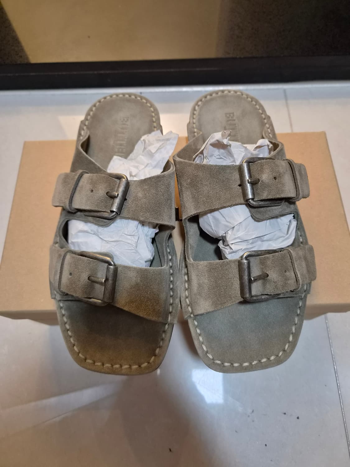 이태리 명품 부테로 스웨이드 샌들 상품이미지3