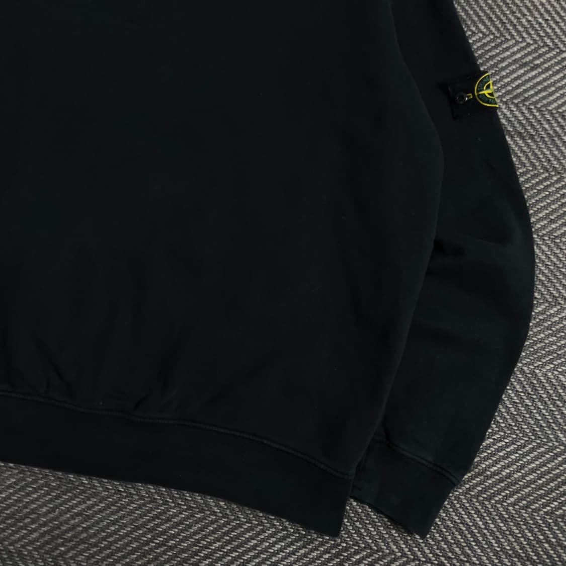 스톤아일랜드 와펜 블랙 크루넥 맨투맨 y 3798 상품이미지3