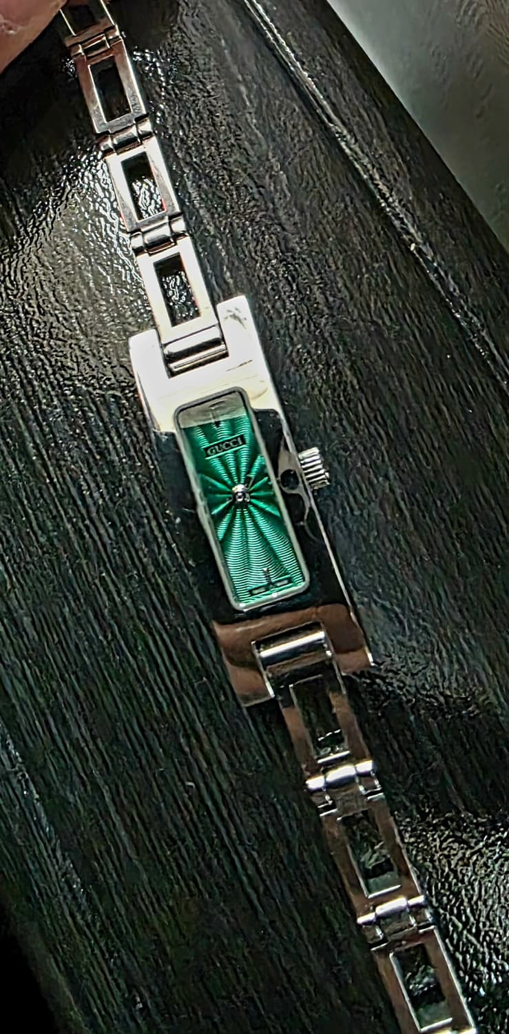 구찌(Gucci)의 빈티지 3900L 여성용 쿼츠 메탈 시계팝니다. 상품이미지2