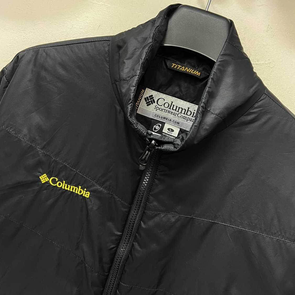 컬럼비아 티타늄 경량 패딩 자켓 L 상품이미지3