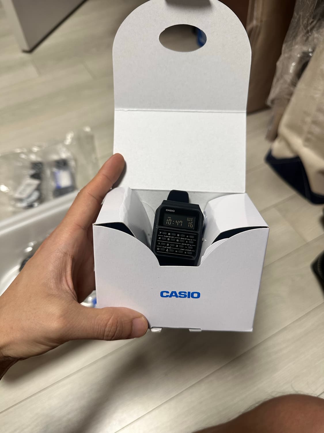 카시오 데이터뱅크 올블랙 우레탄 새상품 원가판매 상품이미지4