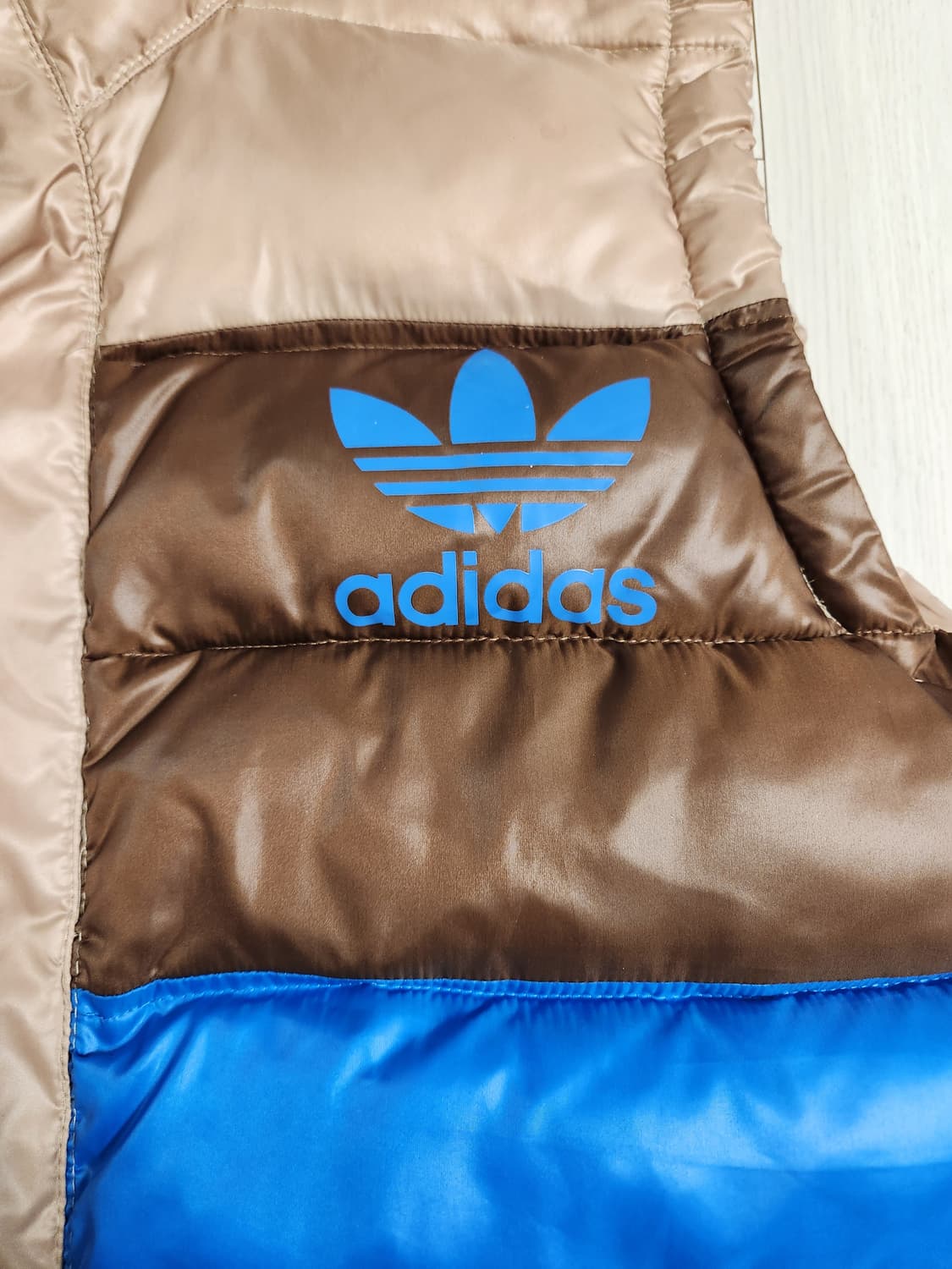 새상품급)아디다스 오리지널 패딩조끼 AC 베스트 (O57764) 사이즈L 상품이미지3