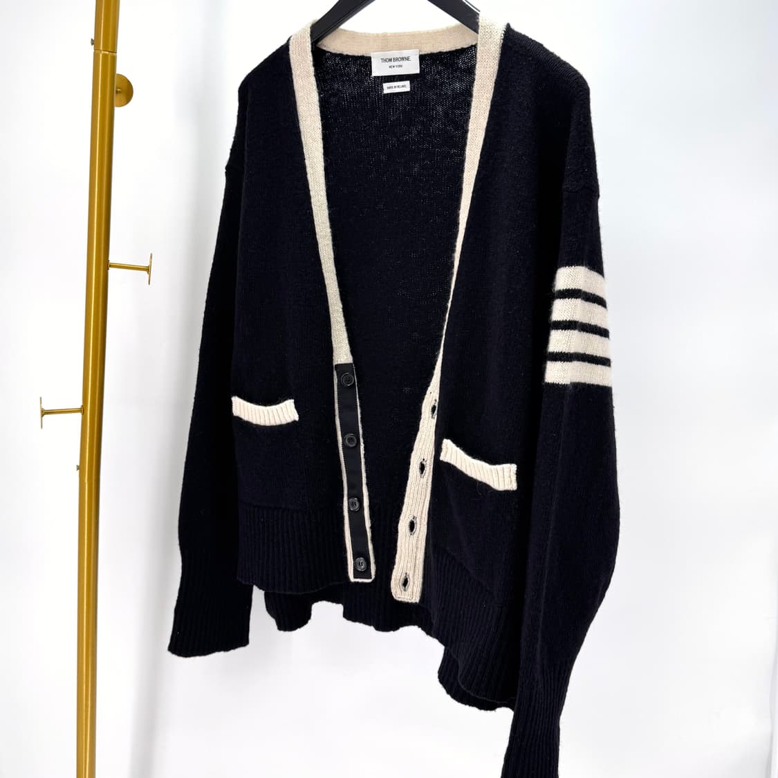 [5사이즈] 톰브라운 사선완장 모헤어 스티치 가디건 (MKC367B) 상품이미지3