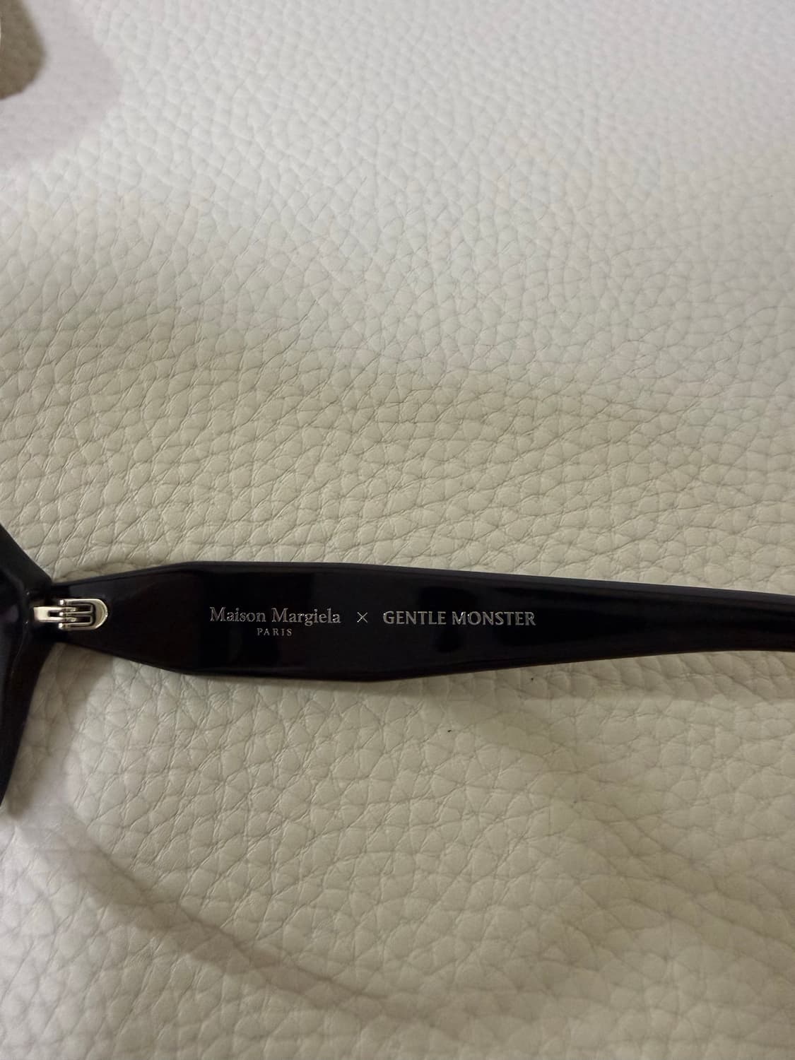 젠틀몬스터 메종마르지엘라 MM212 블랙클리어 상품이미지7